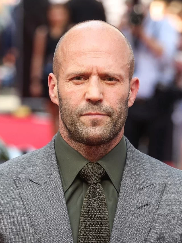 Atuação de Jason Statham no filme Megatubarão 2