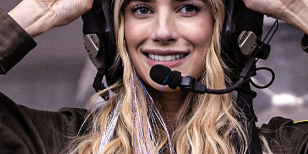 cropped-Emma-Roberts-Engana-NASA-em-Nova-Comedia-Space-Cadet-Veja-o-trailer-Filme-Comentado.jpg